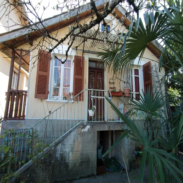 Offres de vente Maison de village Maurs 15600