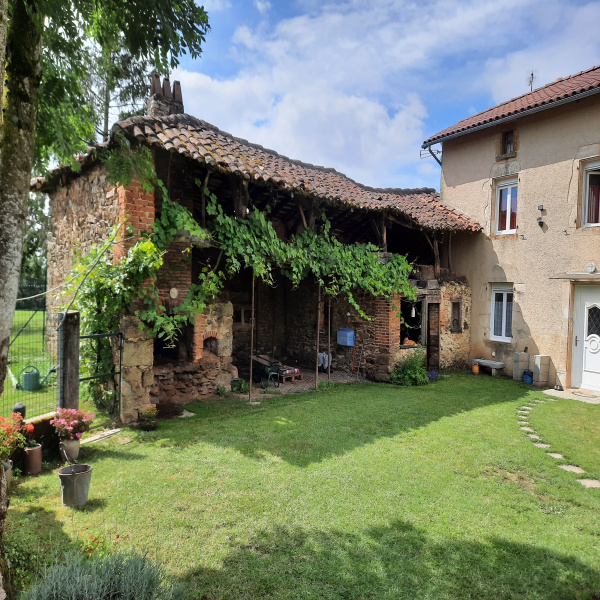 Offres de vente Maison Le Trioulou 15600
